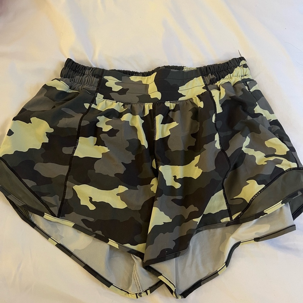 Lululemon hotty hot shorts